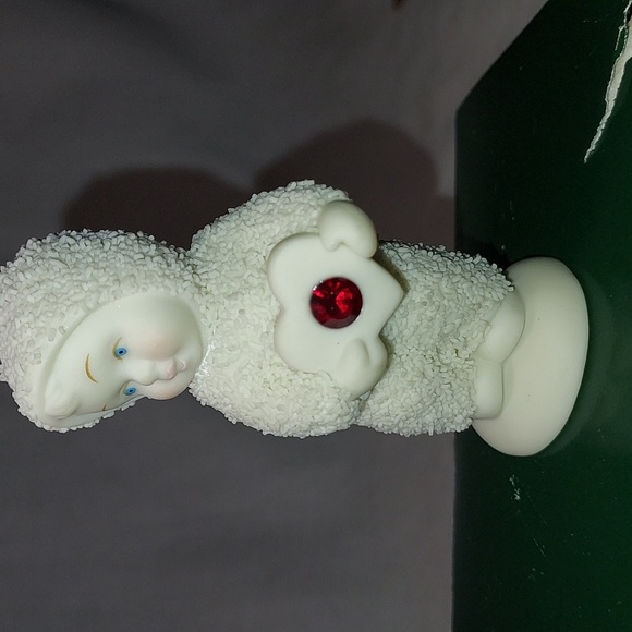 Vintage Retired 2002 Snowbabies "My Heart Shines For You" Retired Snowbabies - Picture 2 of 7